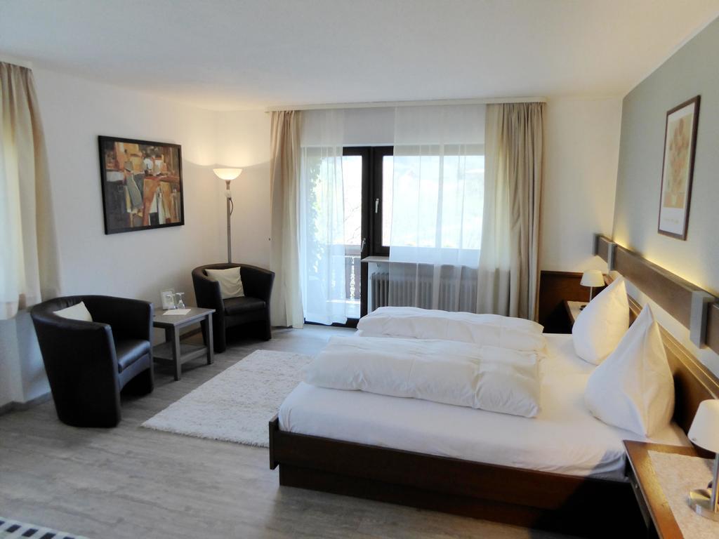 Landhotel Rebstock Oberkirch  Δωμάτιο φωτογραφία